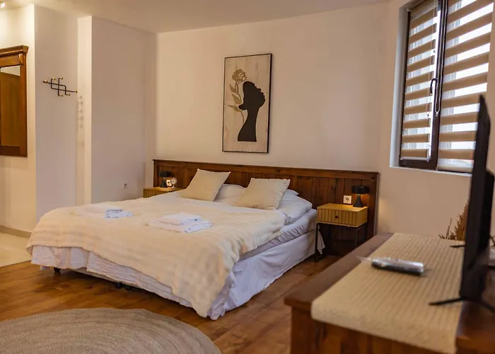 Flat In 5m Walk To Gondola * 班斯科