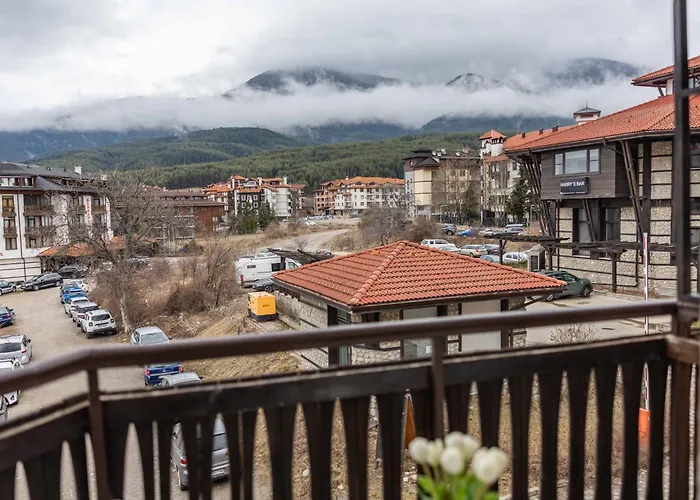 Apartment Flat In 5m Walk To Gondola